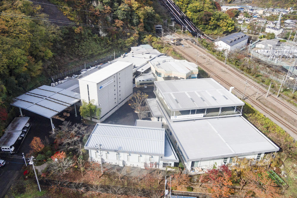 現在の市村製作所本社工場(全景)